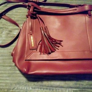 Maudevivante Flap Crossbody